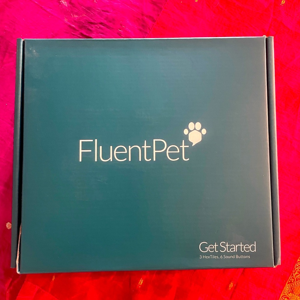 Fluent Pet button set.